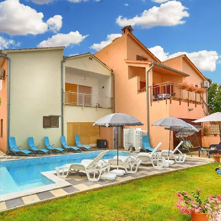 Fuer 8 Personen Ca 109 Qm In Fazana, Istrien Istrische Riviera Apartment *